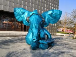 保利夢(mèng)工場(chǎng)大象雕塑