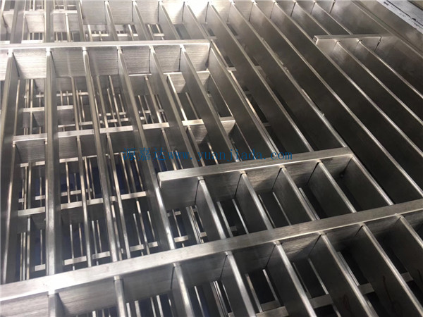 管材不銹鋼屏風